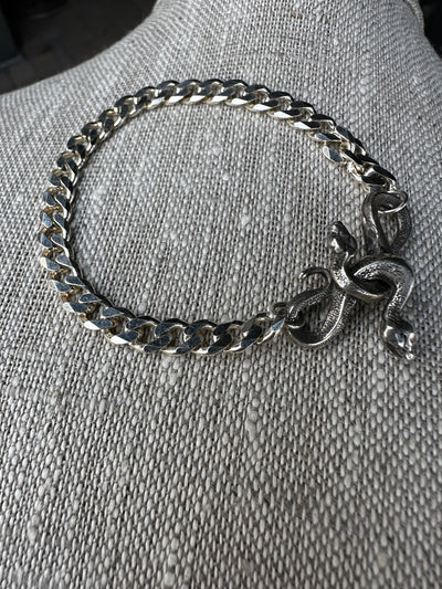 Venus magnetic snake bracelet