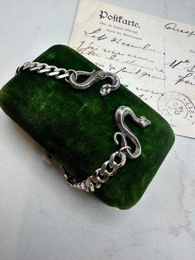 Venus magnetic snake bracelet