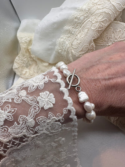Iris Freshwater Pearl Bracelet