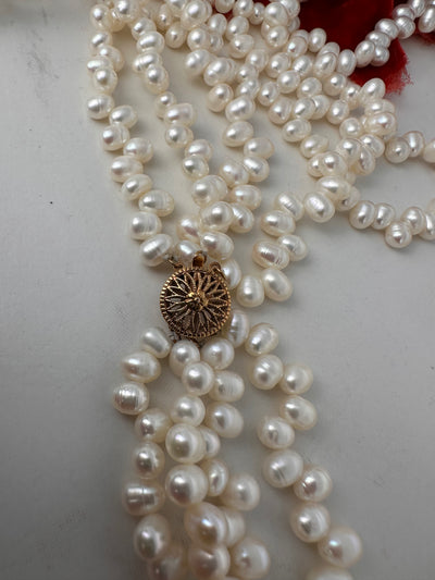 Vivienne Pearls Necklace