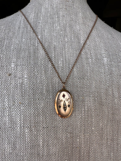 Scarlett Locket Necklace