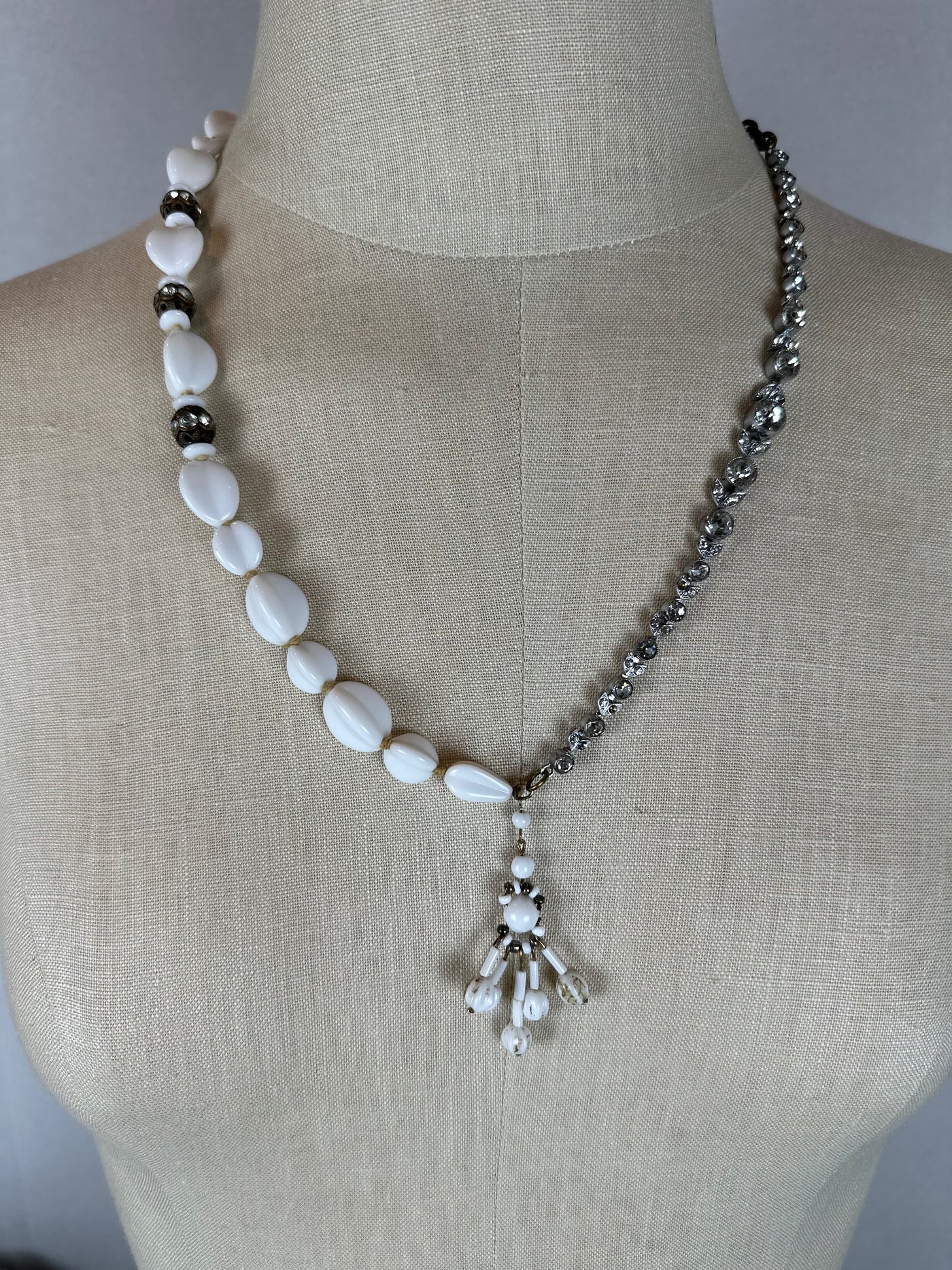 Elowin Necklace