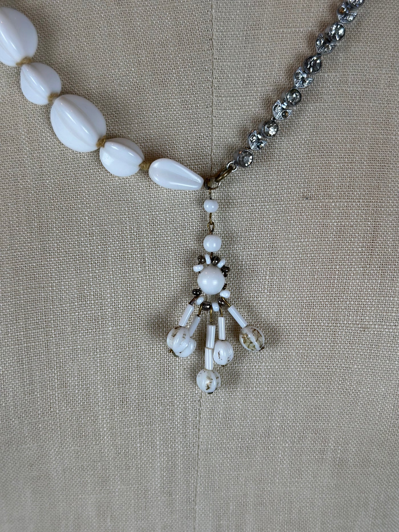 Elowin Necklace