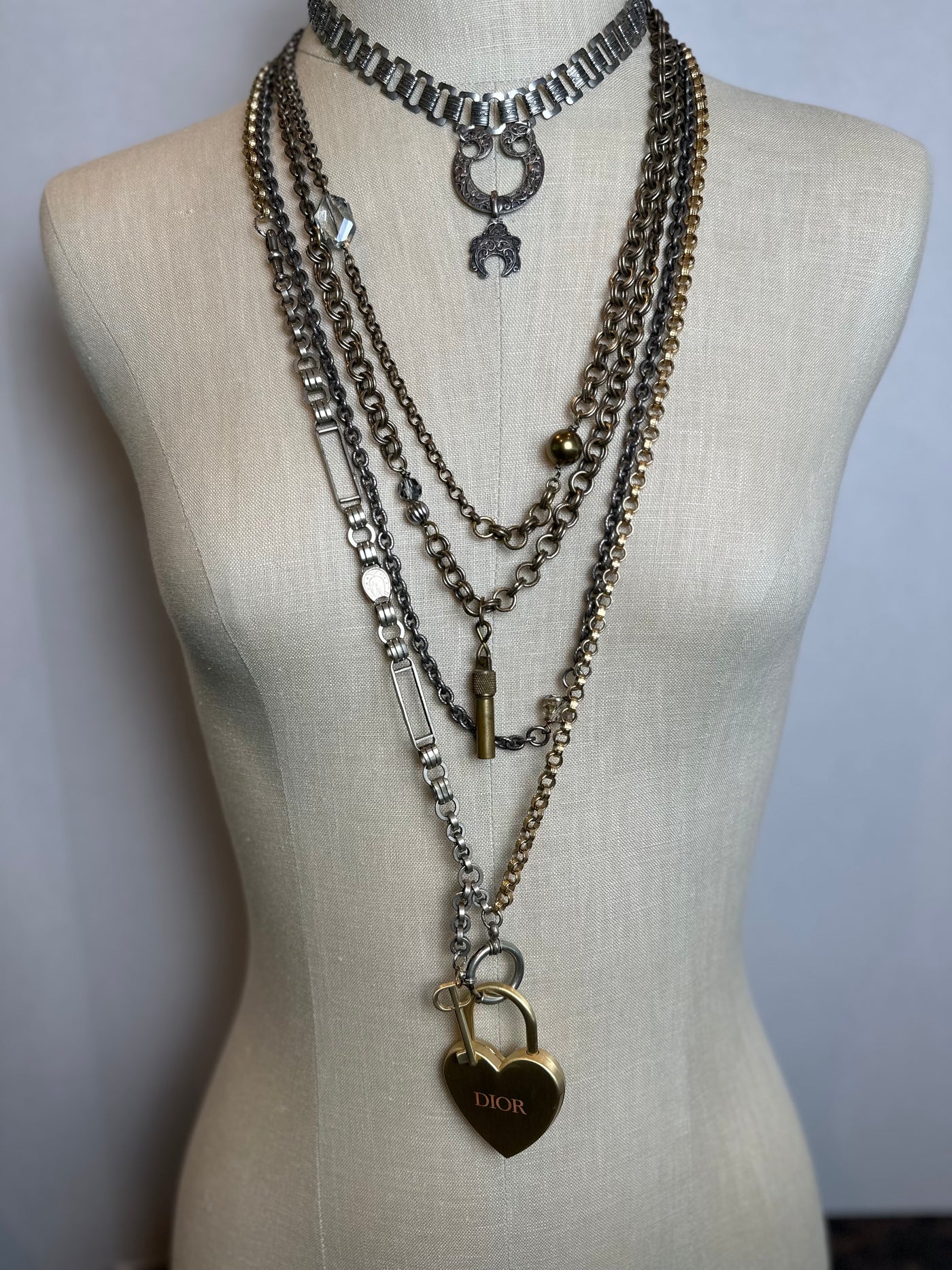 Aveline Necklace