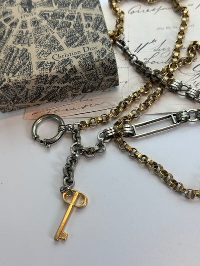 Aveline Necklace